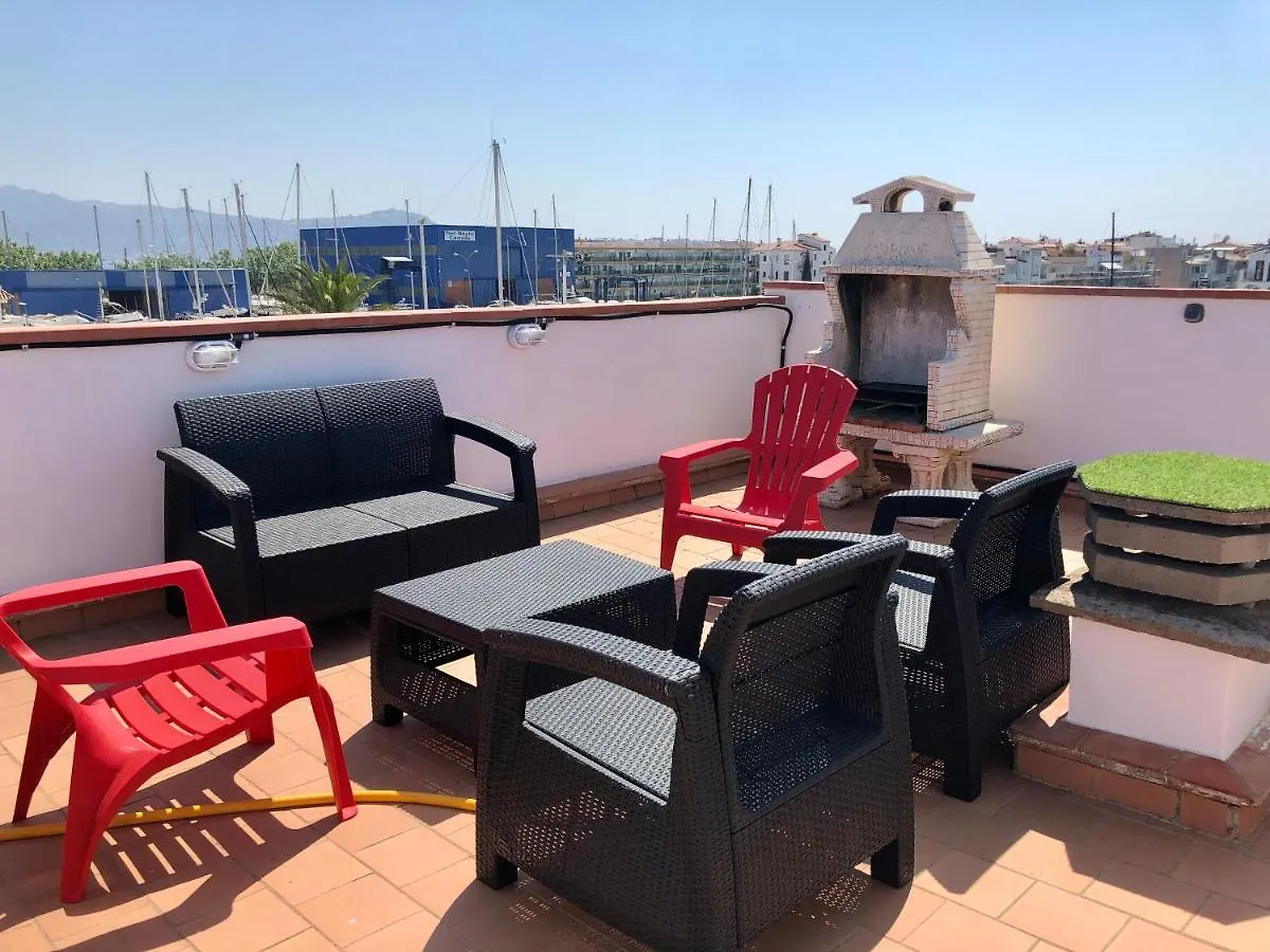 Appartement 80 m2,Port Rhodes D-2 chambres, terrasse panoramique, vue sur le canal principal d’Empuriabrava